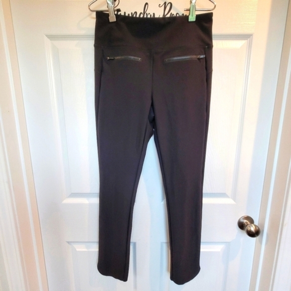 ATHLETA Stellar Crop Black‎ Women's Athletic Exercise Jogger Pants Size MT - Picture 1 of 15